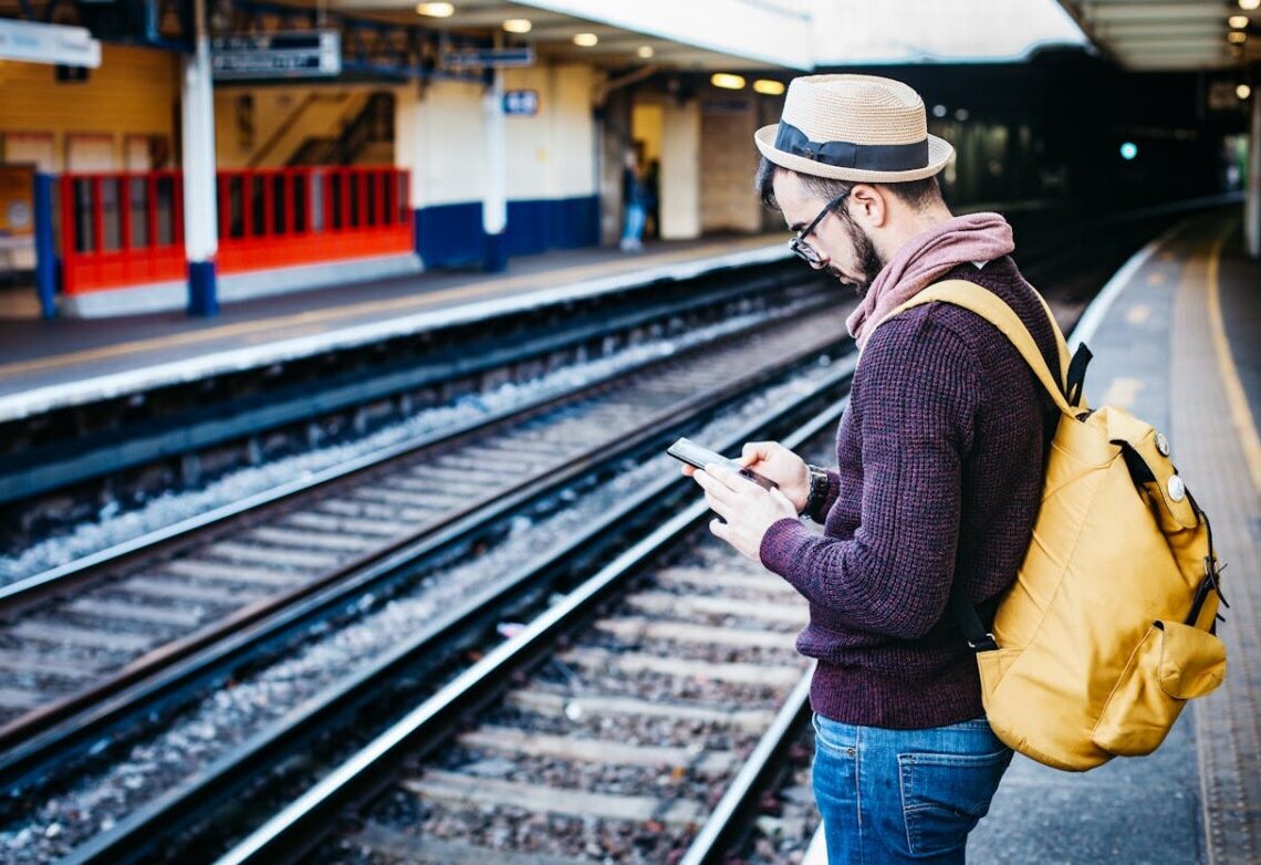 Allarme sciopero nazionale il 10 gennaio: metro, bus e aerei a rischio. Ecco dove