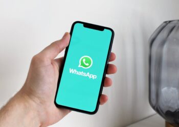Truffa WhatsApp: così ti rubano il profilo. Ecco come difendersi