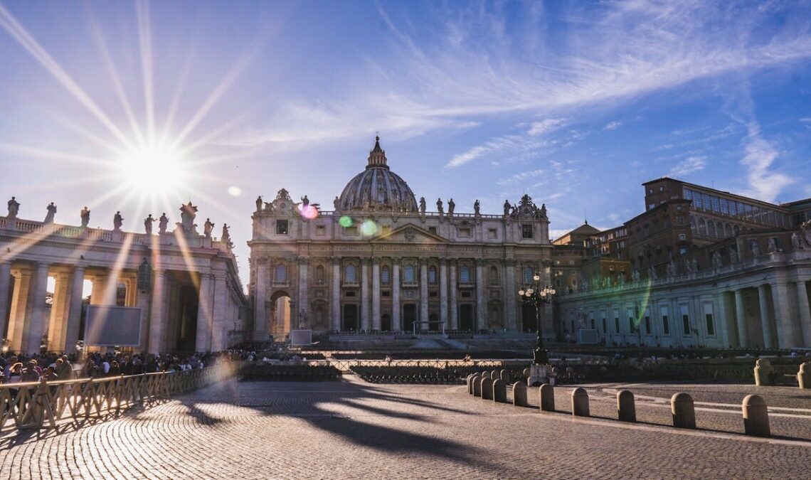 Cosa succede se il Papa muore durante il Giubileo? Ecco cosa accadrebbe