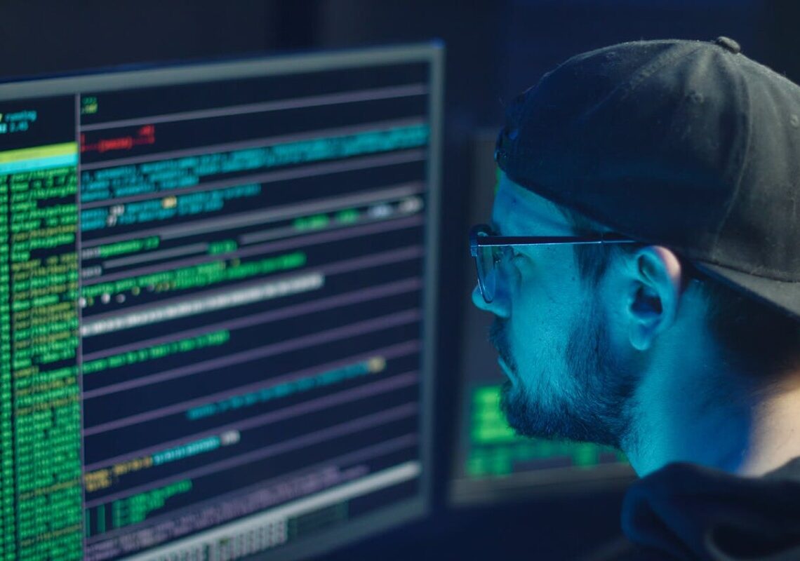 “Pig Butchering”: la truffa online che ti prosciuga i risparmi