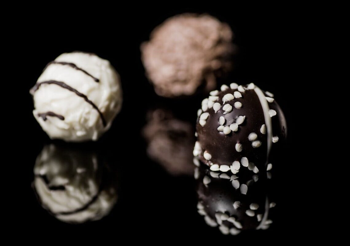 San Valentino: le migliori ricette per realizzare cioccolatini fatti in casa