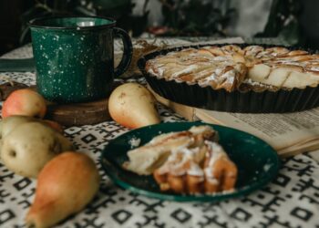 Torta ricotta e pere: il dolce soffice e cremoso della tradizione campana