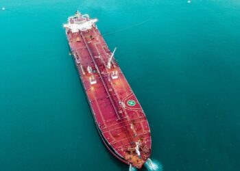 Greenpeace condannata a risarcire oltre 665 milioni di dollari: dura sentenza negli USA