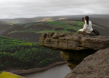 Selfie estremi: i luoghi più pericolosi al mondo dove scattare una foto può costare la vita