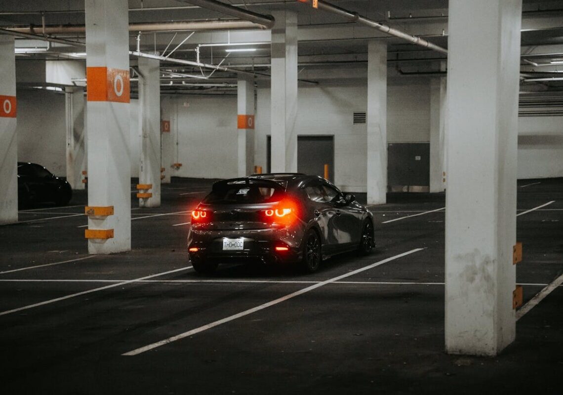 Automobilisti nel mirino: ecco come proteggersi dai raggiri nei garage privati
