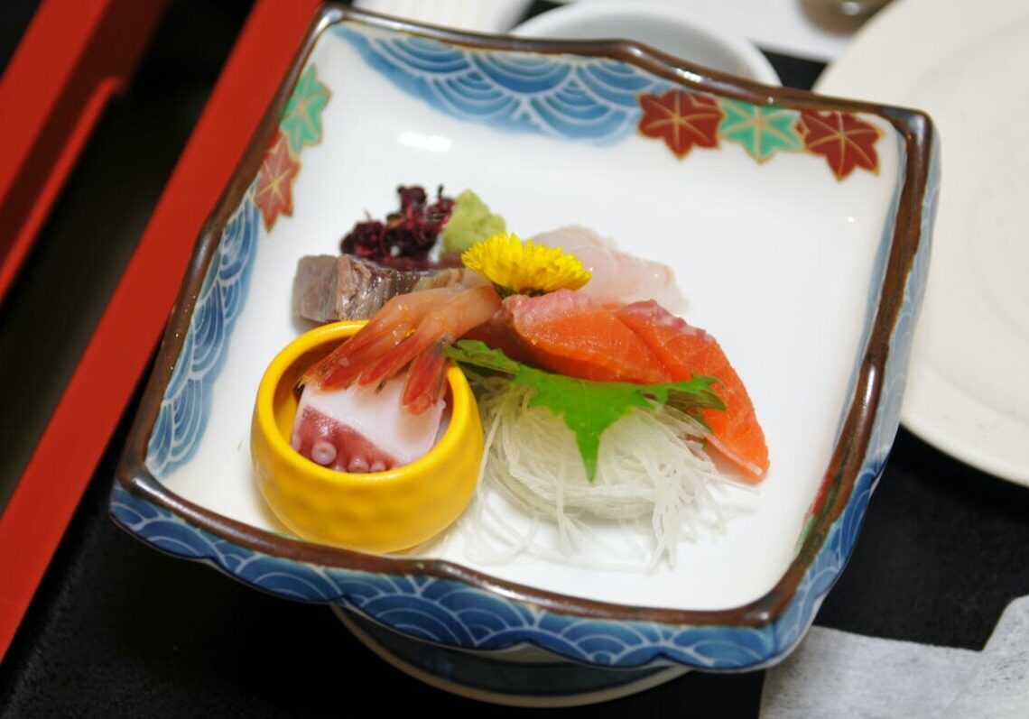 I piatti più letali al mondo: specialità deliziose ma pericolose. Ecco dove mangiarli