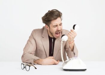 Telemarketing selvaggio: ecco come bloccare le chiamate indesiderate