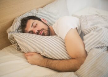 Come migliorare la qualità del sonno: 10 strategie efficaci