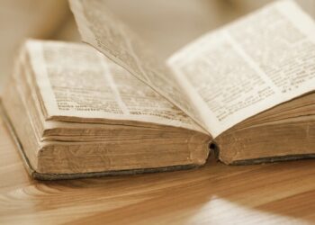 Profezia dei Papi: il misterioso manoscritto che annuncia la fine della Chiesa con Papa Francesco