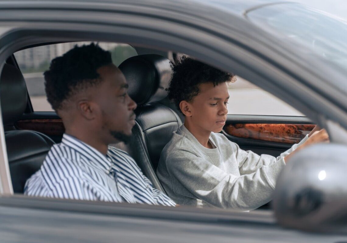 Patente digitale e guida a 17 anni: tutte le novità introdotte dalla riforma europea