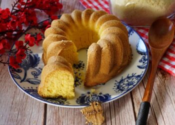 Torta allo yogurt light: il dolce soffice e dietetico con sole 150 calorie