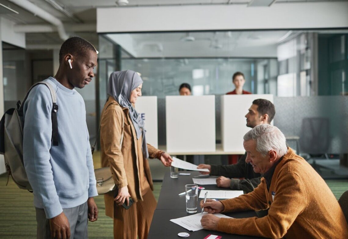 Monfalcone, terremoto politico: la “lista islamica” non sfonda, trionfa la linea dura di Cisint