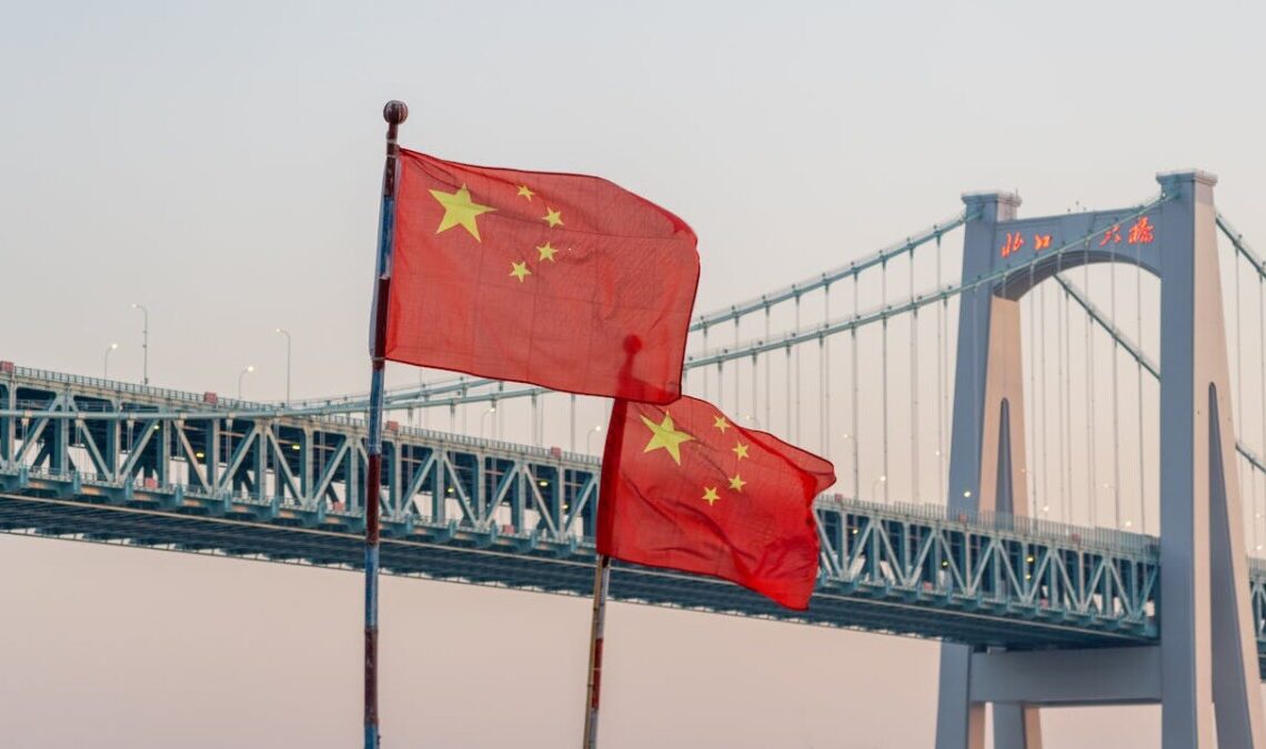 La Cina colpisce duro: dazi shock contro gli USA, mercati nel panico