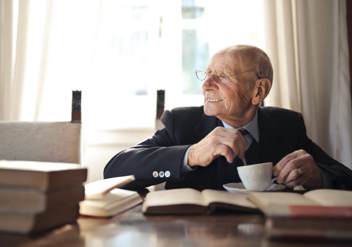 Vuoi vivere 100 anni? Scopri le 4 abitudini che tutti i centenari hanno in comune