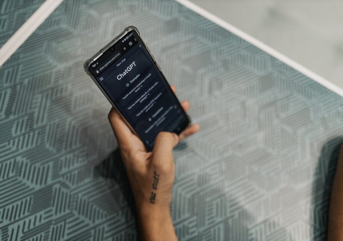 Dire “grazie” a ChatGPT costa più di quanto pensi: ecco i dati scioccanti