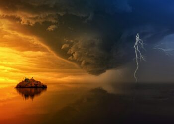 Allerta meteo: tempesta Ines in arrivo, venti furiosi e piogge torrenziali. Scatta l’allerta