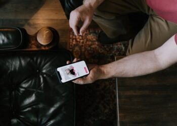 Orrore in Colombia: italiano fatto a pezzi dopo una trappola su app di incontri