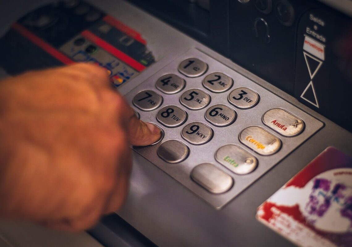 Dal 28 giugno cambia tutto: ecco come saranno i nuovi bancomat