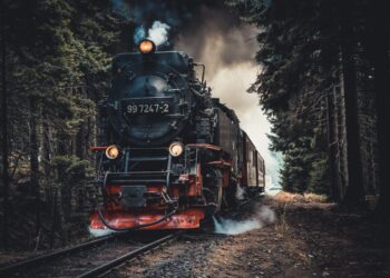 Addio al treno reale: nel 2027 la dismissione dello storico convoglio di Elisabetta II