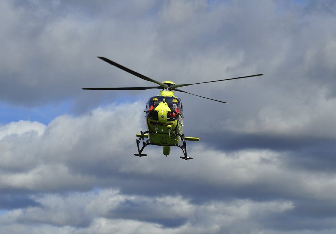 Trentino, escursione notturna fatale: 53enne precipita per 30 metri e perde la vita