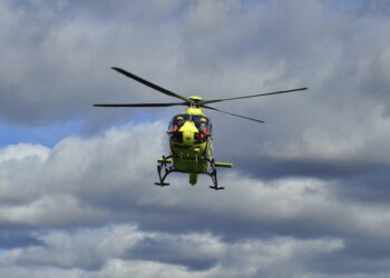 Trentino, escursione notturna fatale: 53enne precipita per 30 metri e perde la vita