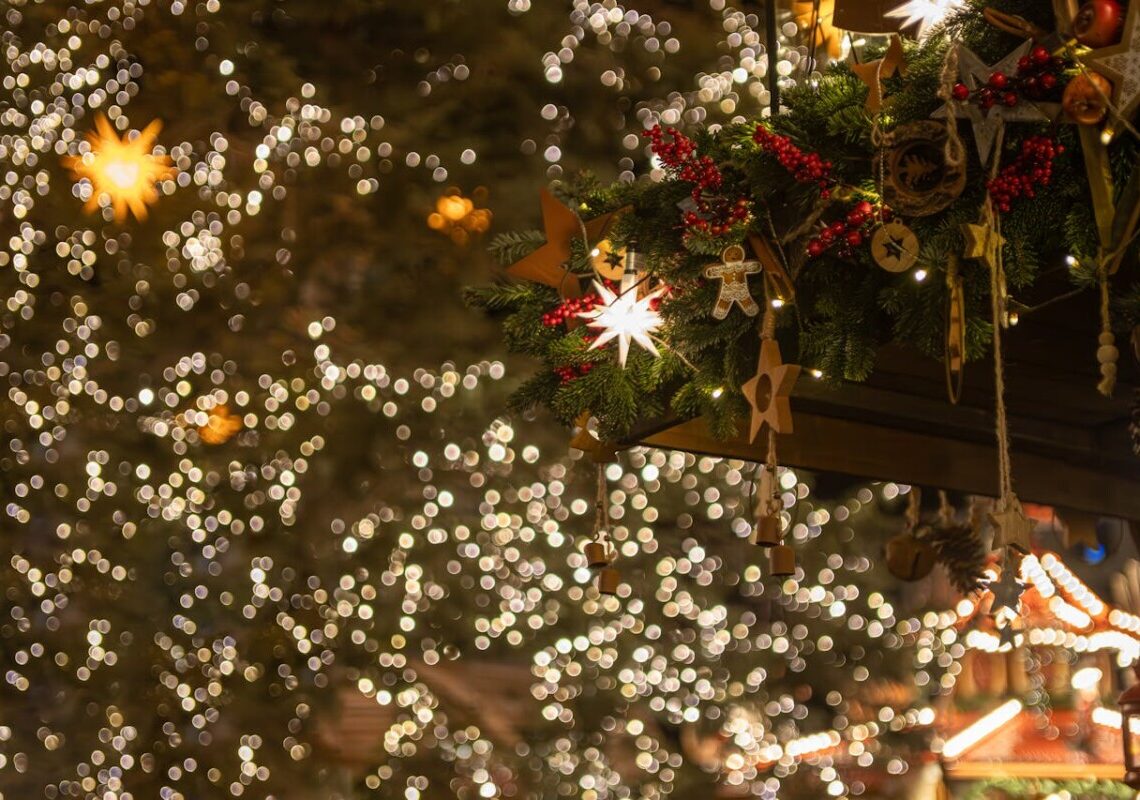 Abruzzo, freddo polare in pieno agosto: a Terranera si festeggia il Natale d’estate