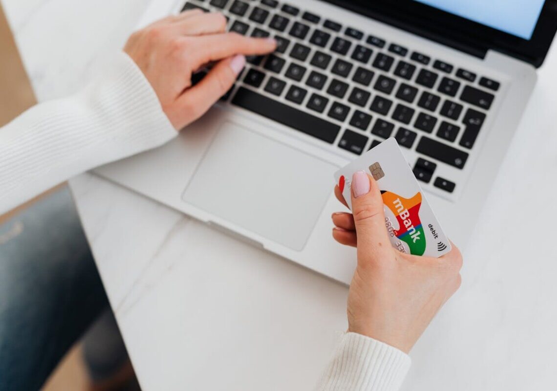 Bonifici istantanei e verifica del beneficiario: da oggi nuove regole UE, cosa cambia e a cosa fare attenzione