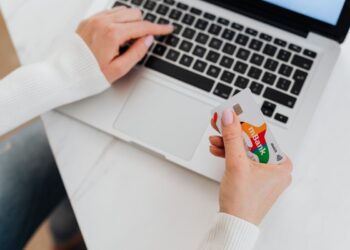 Bonifici istantanei e verifica del beneficiario: da oggi nuove regole UE, cosa cambia e a cosa fare attenzione