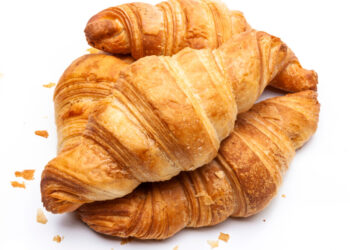 Tragedia a colazione: mangia un boccone e muore davanti ai familiari