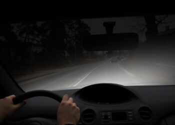 Notte folle a 15 anni: prende il SUV del padre e finisce nei guai, spunta anche un coltello