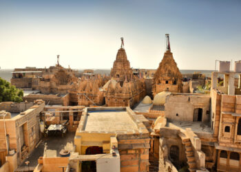 L’ospedale nega l’ambulanza: padre cammina per 20 km con il figlio morto in una scatola