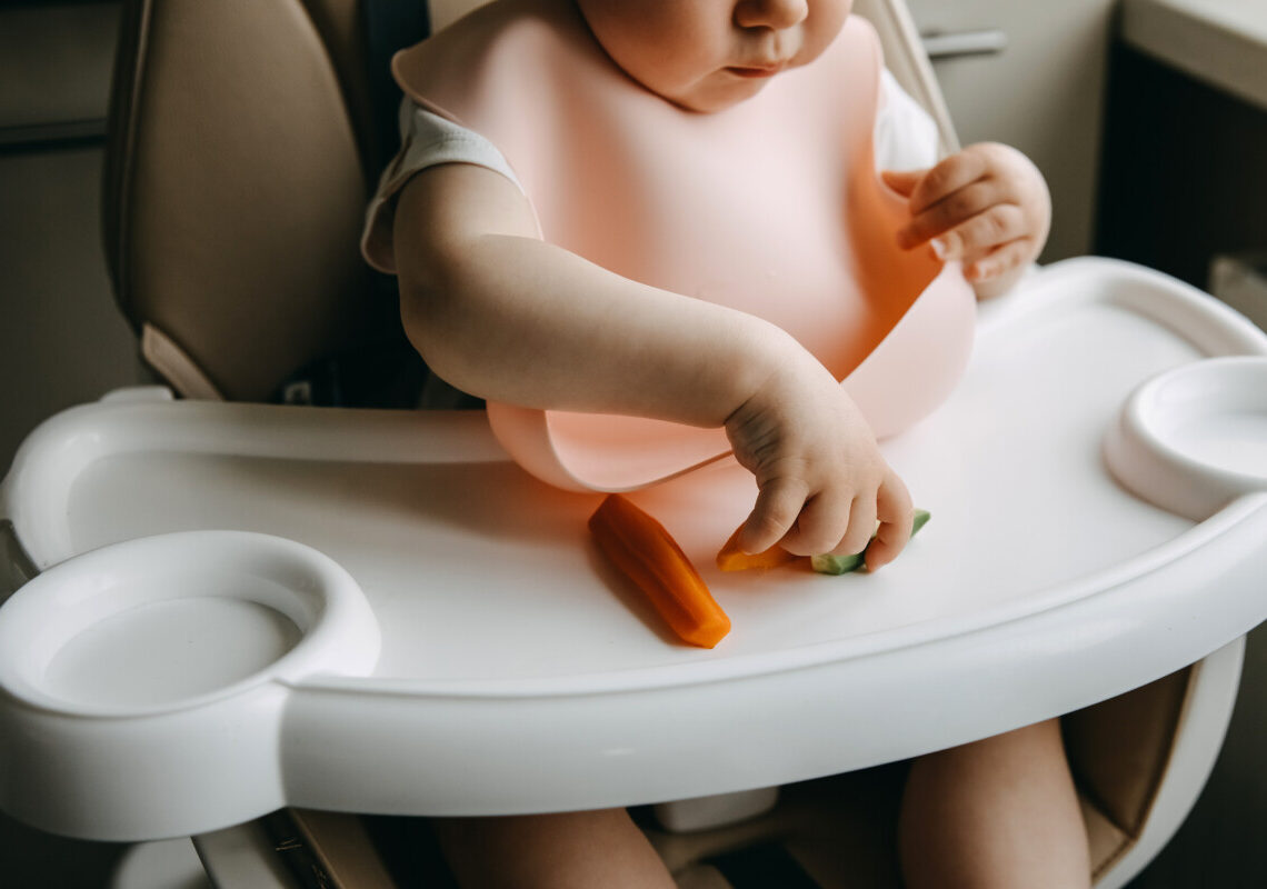 Tragedia improvvisa in casa: boccone fatale per un neonato, inutili i soccorsi