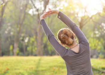 I 5 esercizi consigliati dopo i 40 anni per restare in forma e proteggere il corpo