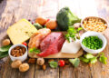 I 10 alimenti che contengono più proteine di quanto immagini