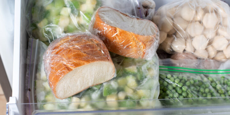 Metti questi alimenti nel freezer? Stai commettendo un errore senza saperlo