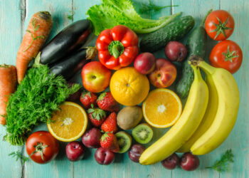Quasi tutti sbagliano a lavare frutta e verdura: ecco gli errori da evitare